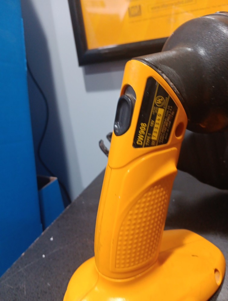 Dewalt Tool Set Drill, Flash Light Battery (Untested)