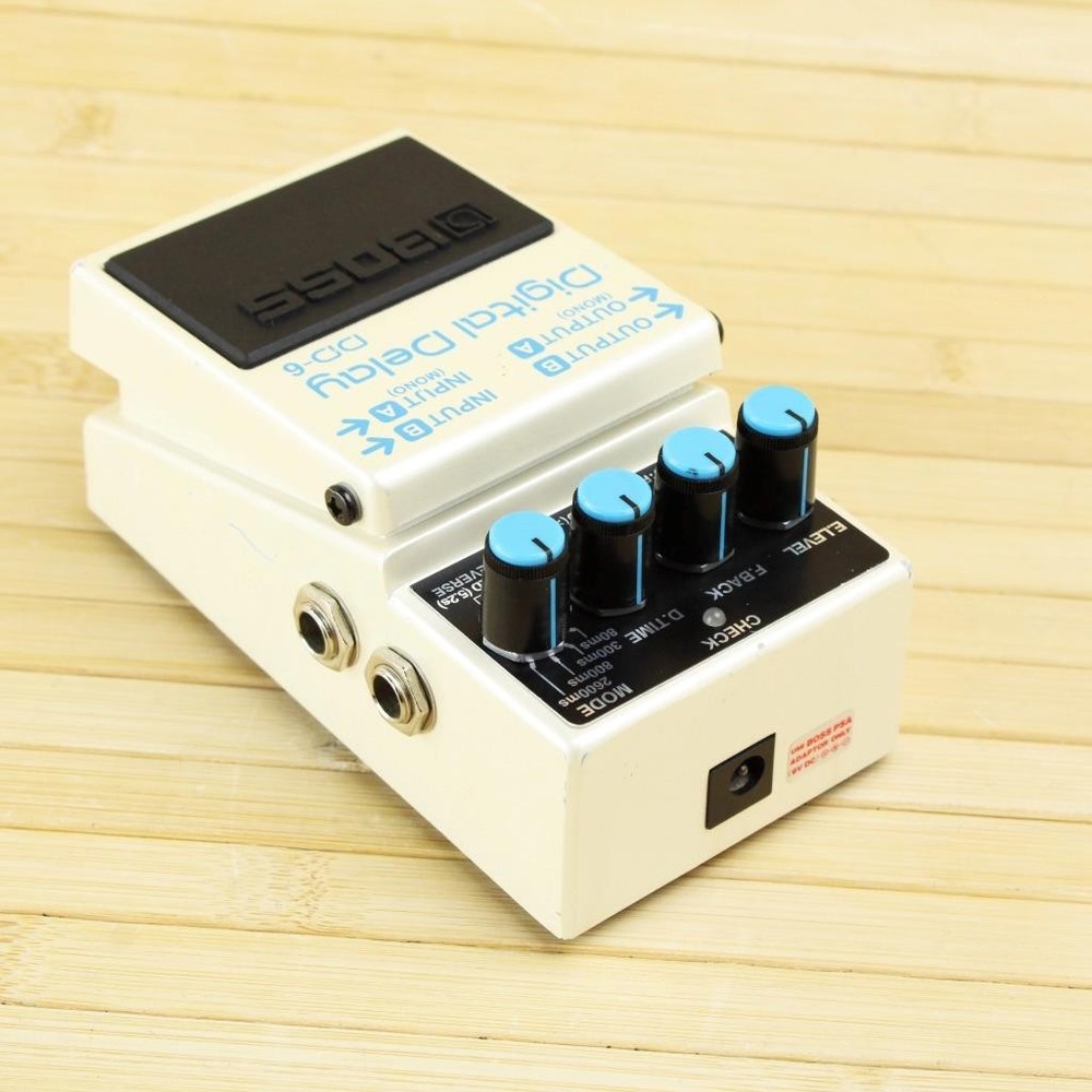 Boss DD6 Digital Delay Guitar Effect Pedal