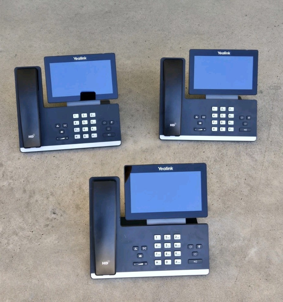 Lot of (3) Yealink SIP-T58A VOIP Smart Business Phones NO CORDS