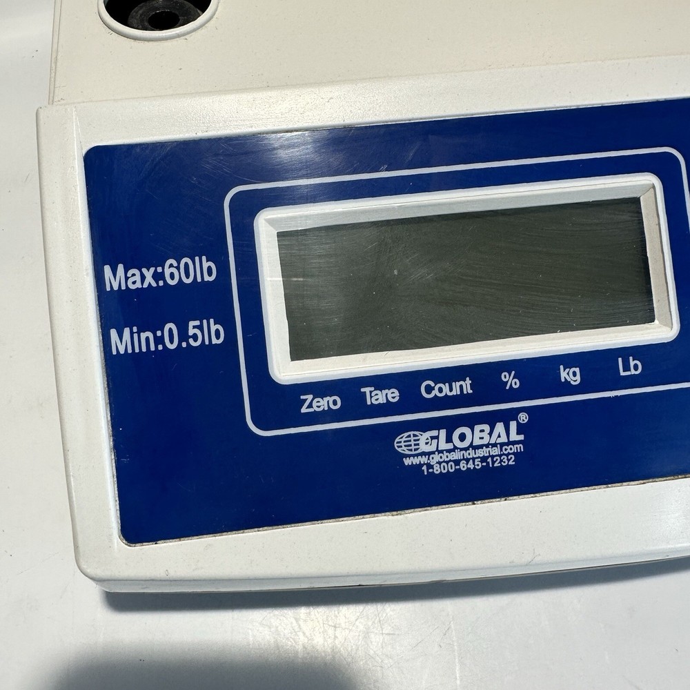 Global Industrial™ Electronic Counting Scale, 60 lb. Capacity