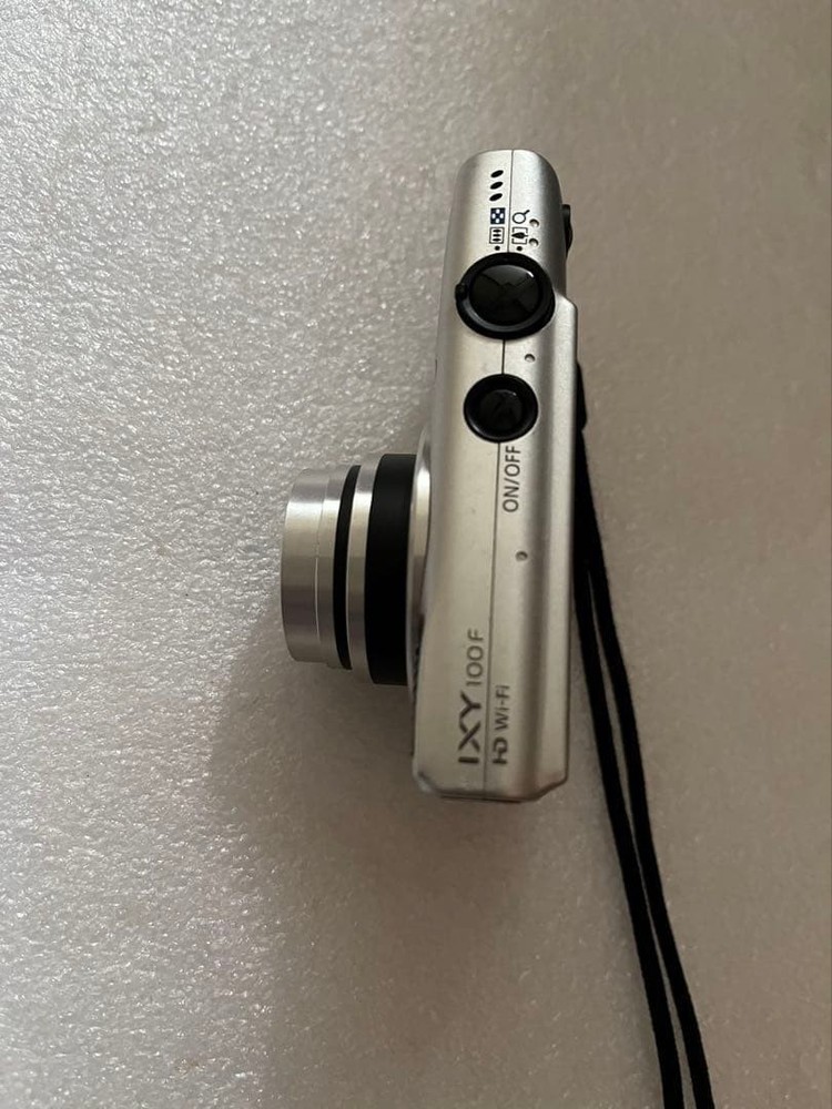 Canon IXY 100F Digital Camera Silver Compact with LCD Display