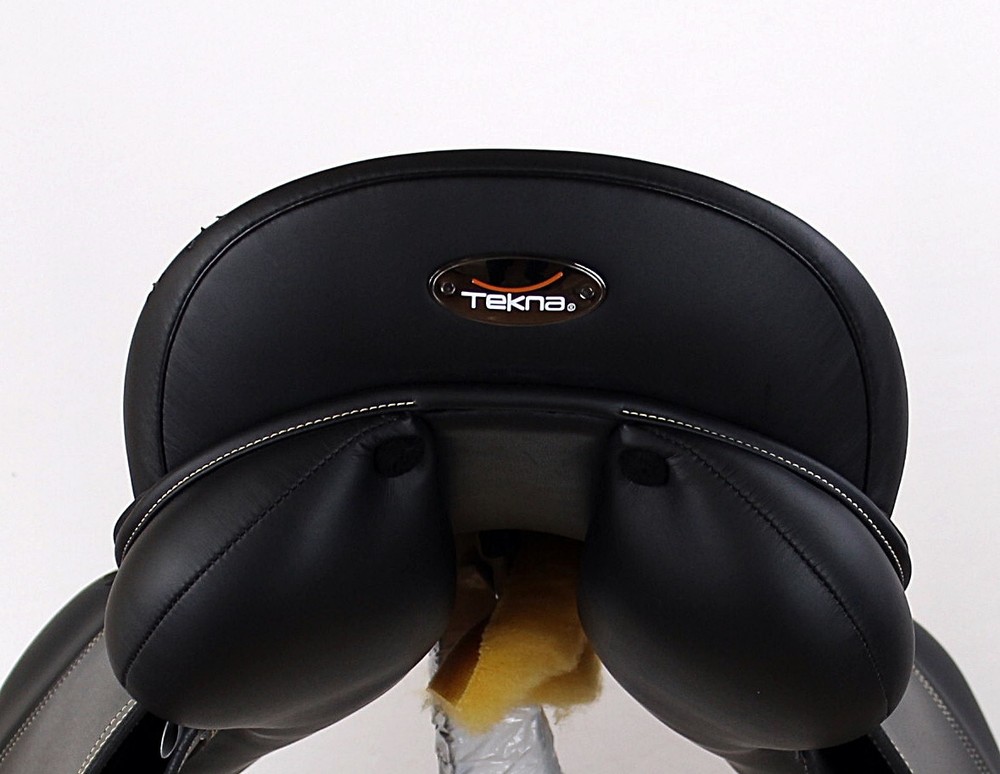 Tekna All Purpose English Saddle 17"