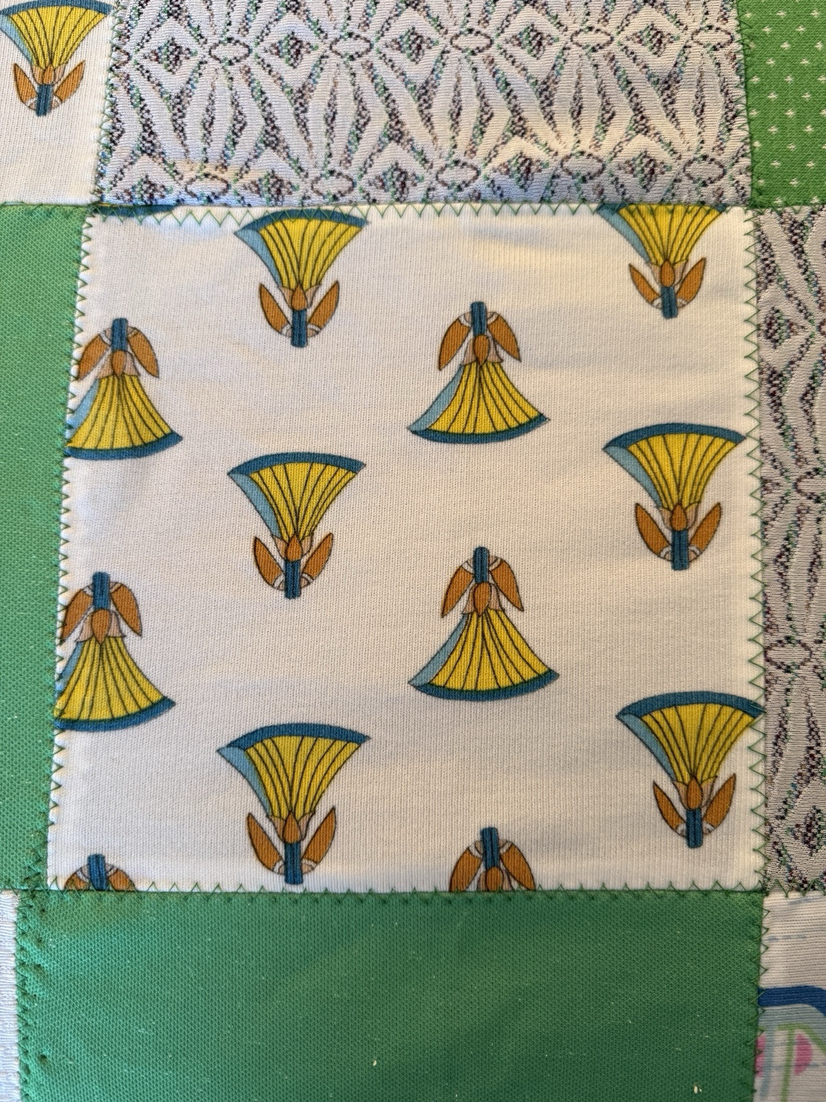 Vintage 70's Patchwork Coverlet Bedspread Quilt Topper