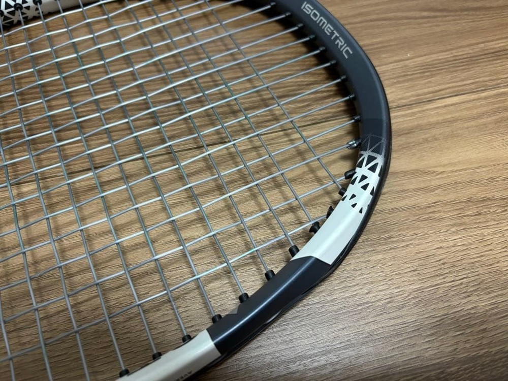 Yonex Astrel 100 Grip 2 (Good Used Condition)