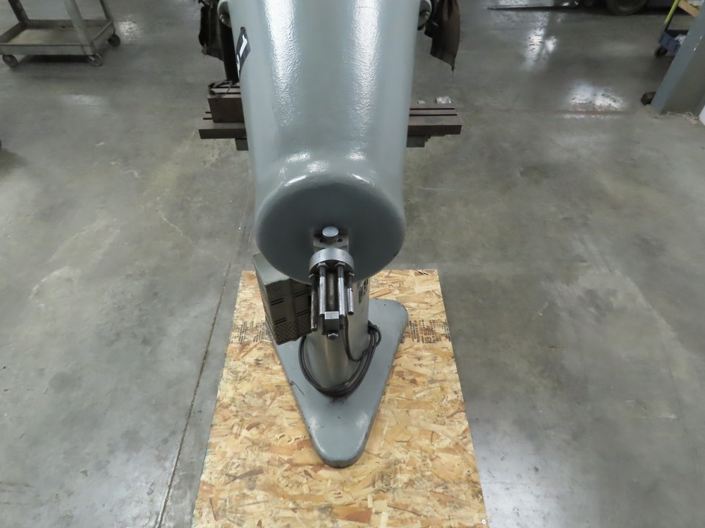 Jones & Lamson Pedestal Optical Comparator and Measuring Machine
