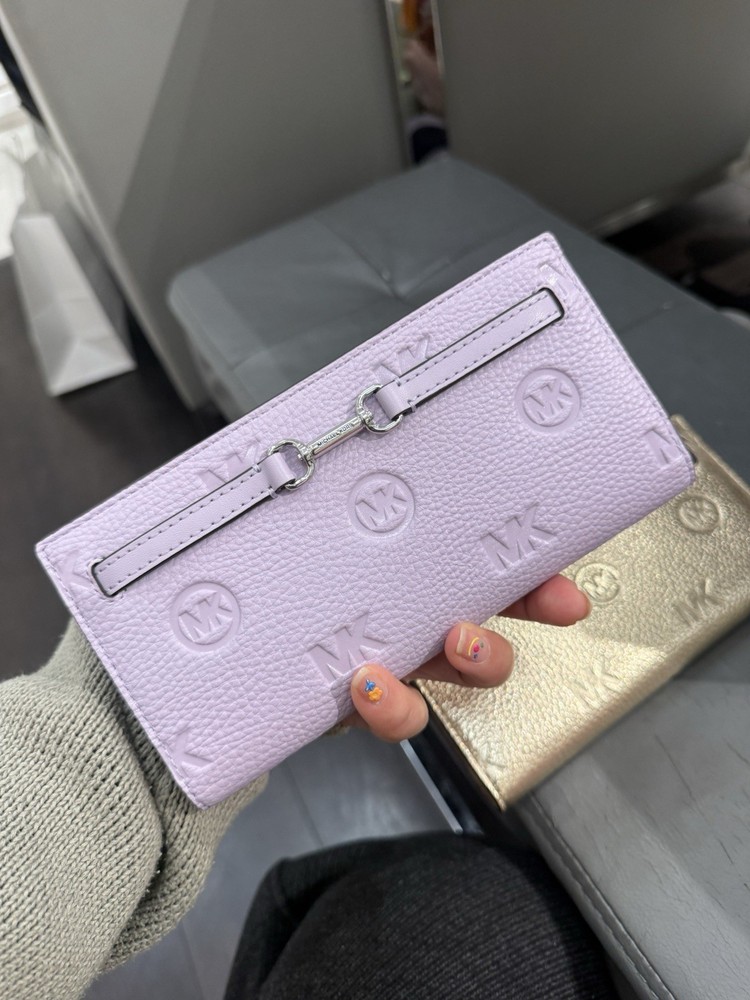 MICHAEL KORS Carson Large Logo Debossed Snap Wallet  NWT