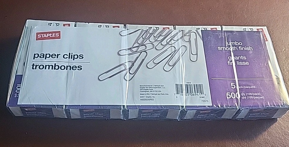 Staples Paper Clips Large 500 qty (100/pack) - New