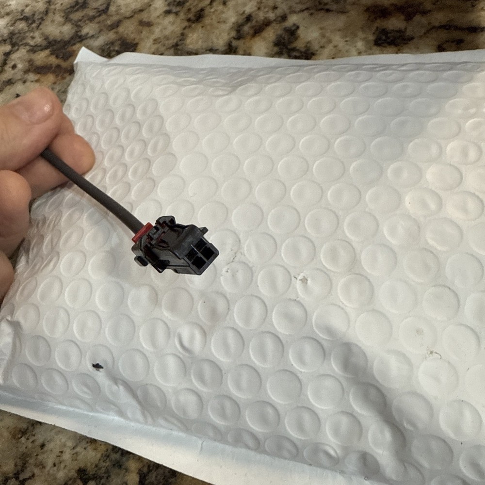 Genuine GM Microphone 13558180