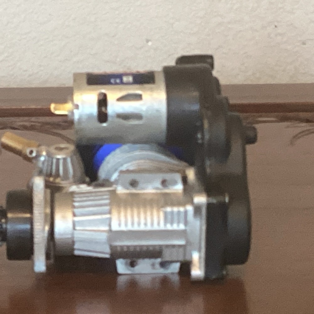 O.S. MAX 21TM Nitro 2-Stroke Engine 1:8 Traxxas EZ Start Pull Start