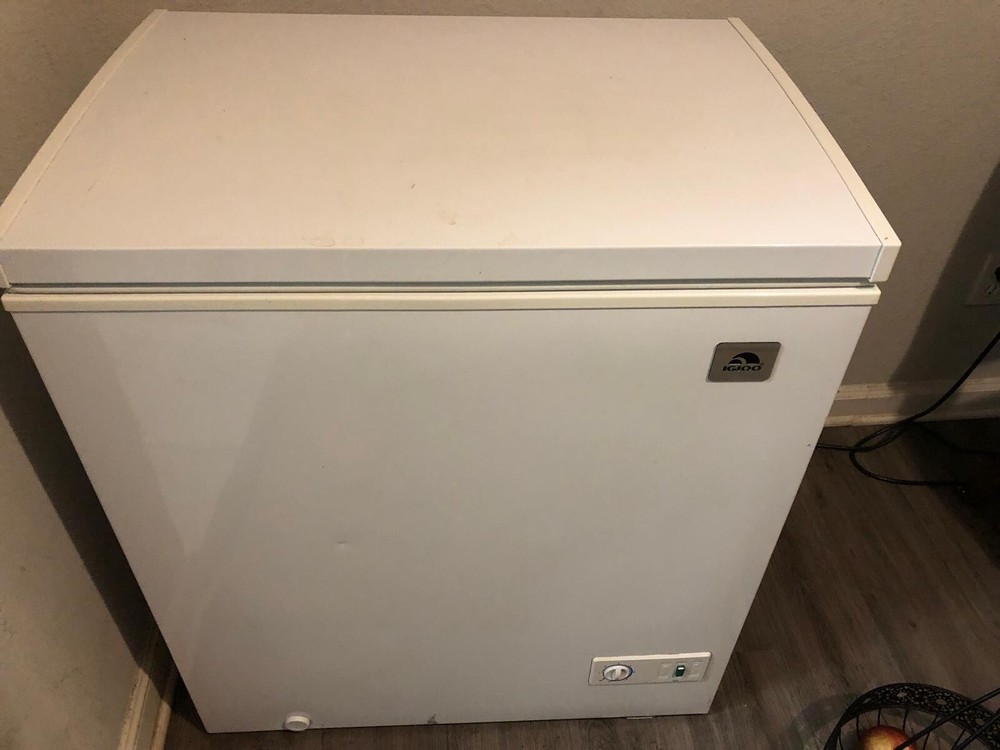 5.1 cupic feet deep freezer
