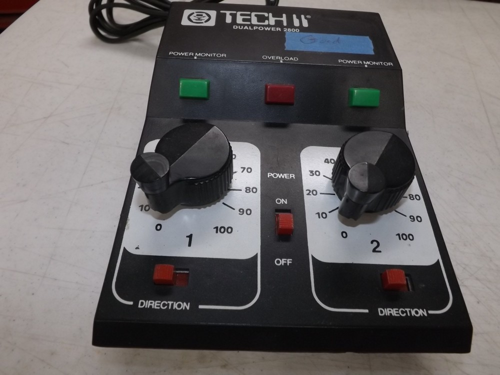 Tech II Model Train Control Dual Power 2800 -Tested Working