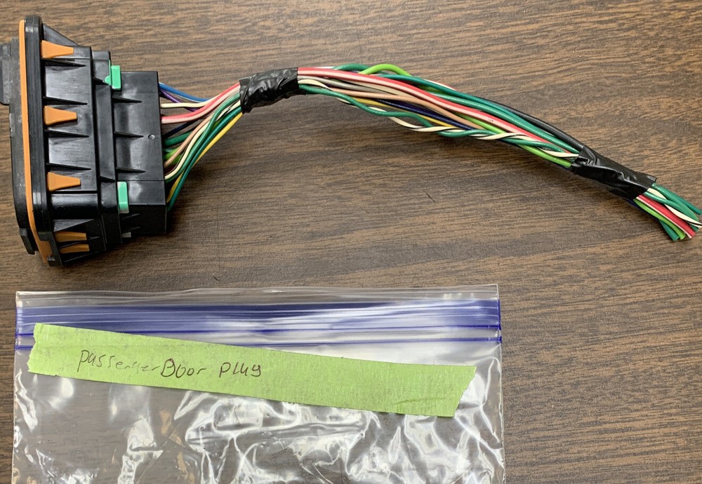 PASSENGER DOOR PLUG FOR 2010 CHEVROLET TRAVERSE