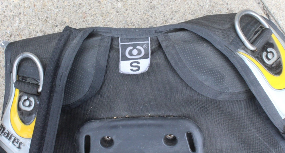 MARES H.U.B. SCUBA DIVING GEAR SIZE SMALL