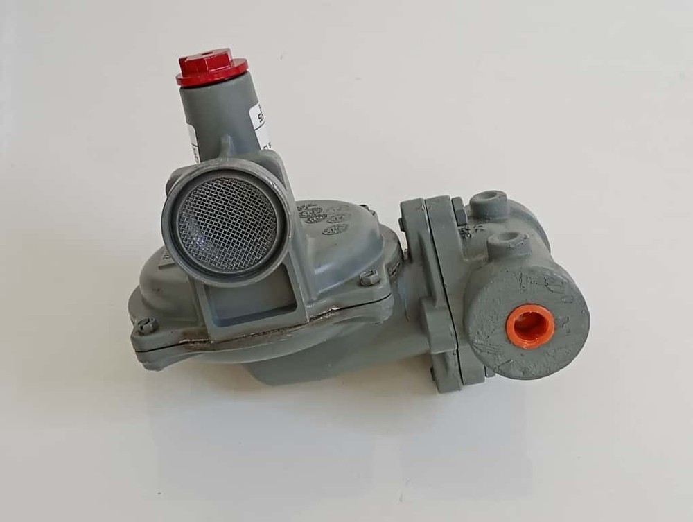 SENSUS / Gas Pressure Regulator / Model 496 / 4967844