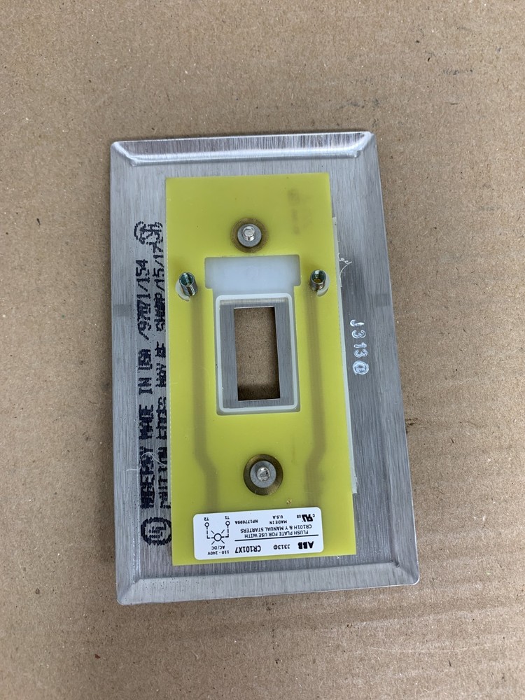 New ABB CR101X7 Flush Plate With Indicator Pilot Light