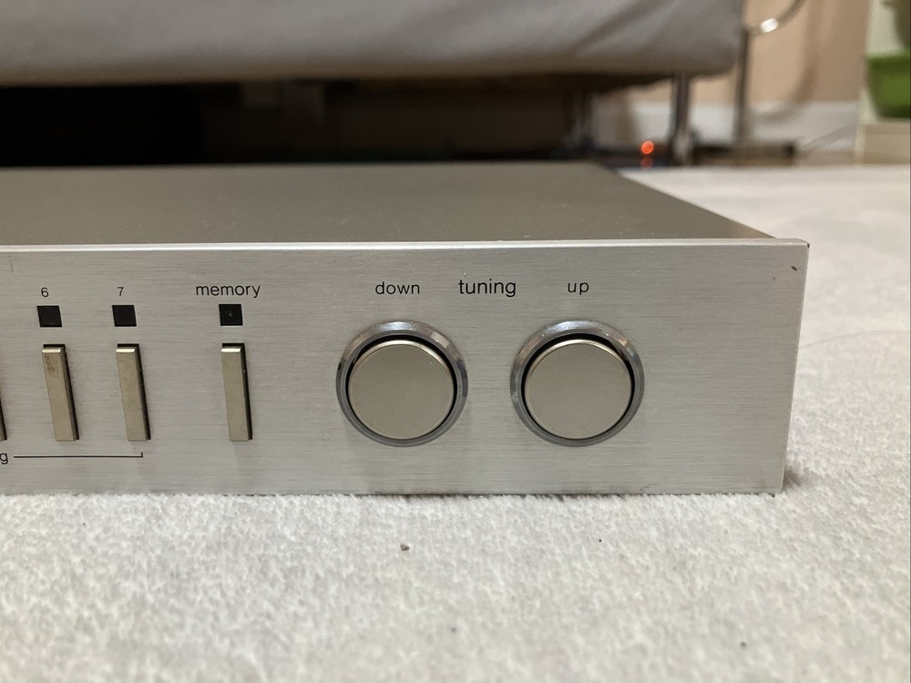 TECHNICS ST-S3 AM/FM TUNER SILVER USED & WORKING.