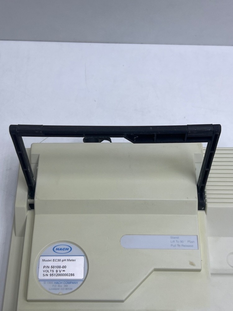 HACH EC30 PH METER PN: 50100-00