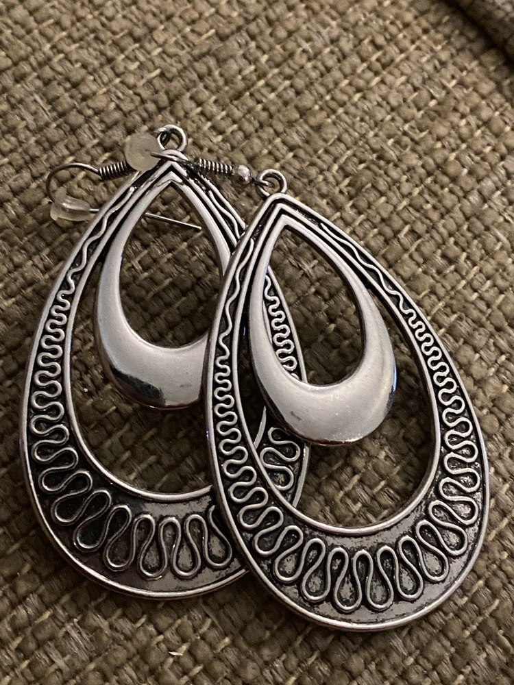 Polished Silver Teardrop Earrings