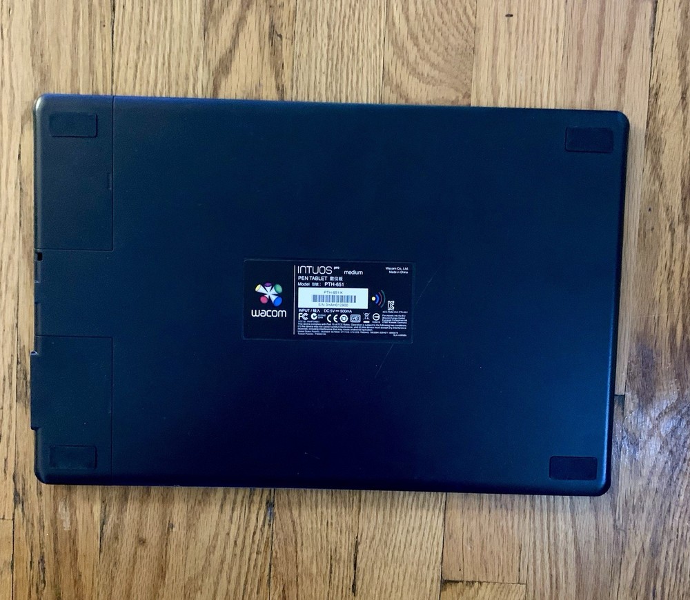 Wacom Intuos Pro Medium Pen Tablet PTH651