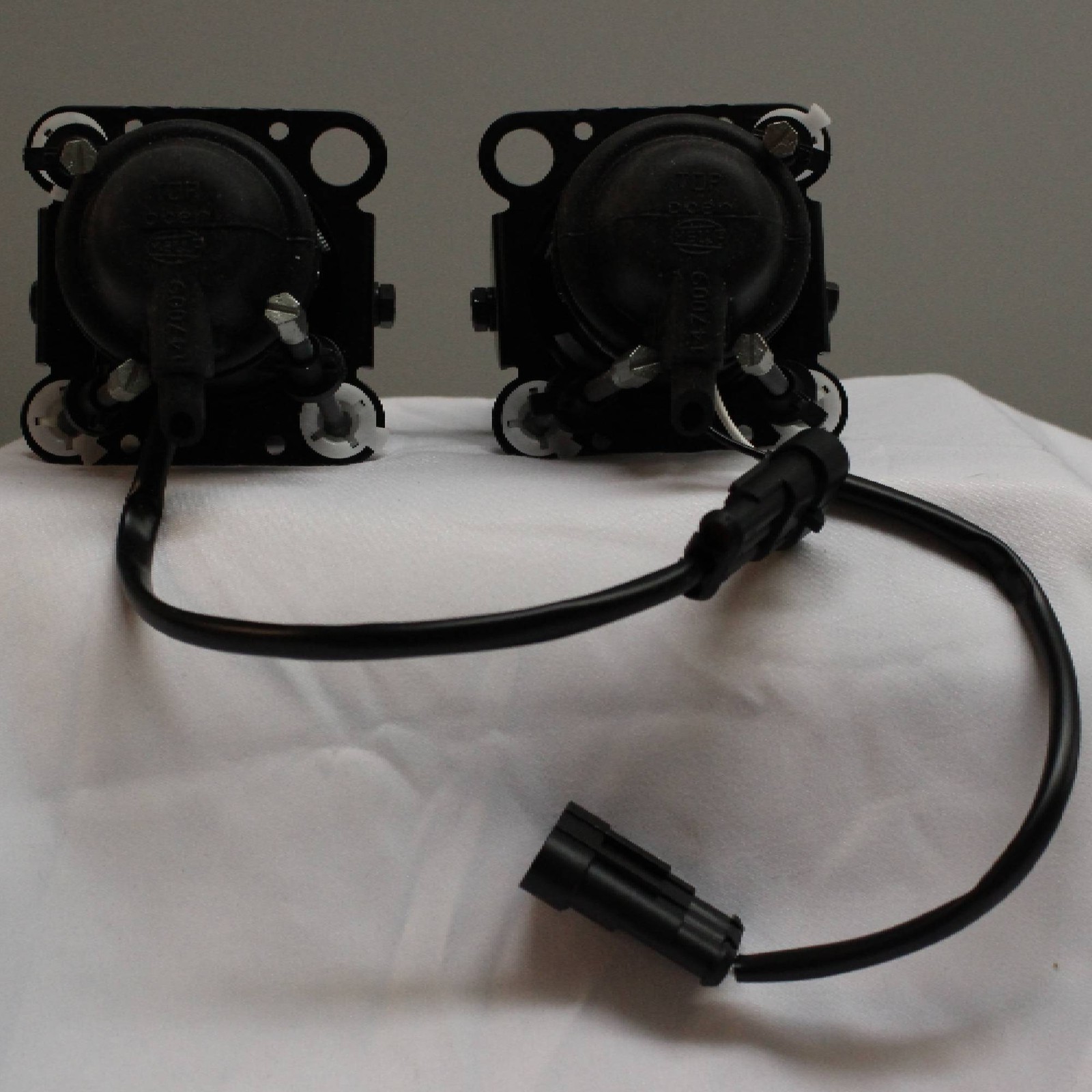 Can-Am OEM Can-Am Plug-And-Play Auxiliary Halogen Fog Lamp Lights, 219400511