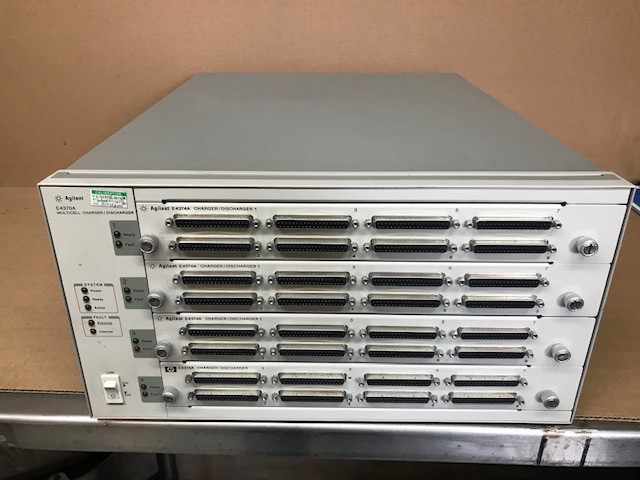 Agilent Keysight E4370a Multicell Discharger Charger With E4374a Modules (4) !