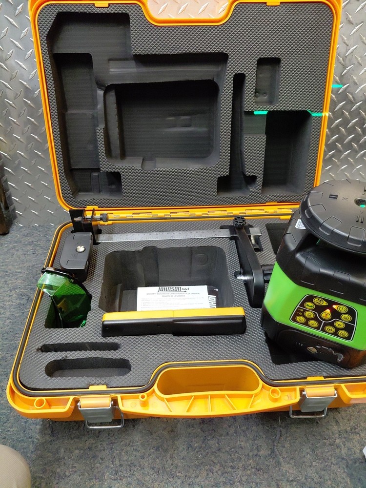 Johnson Level 40-6544 Electronic Self-Leveling Horizontal/Vertical Rotary Level
