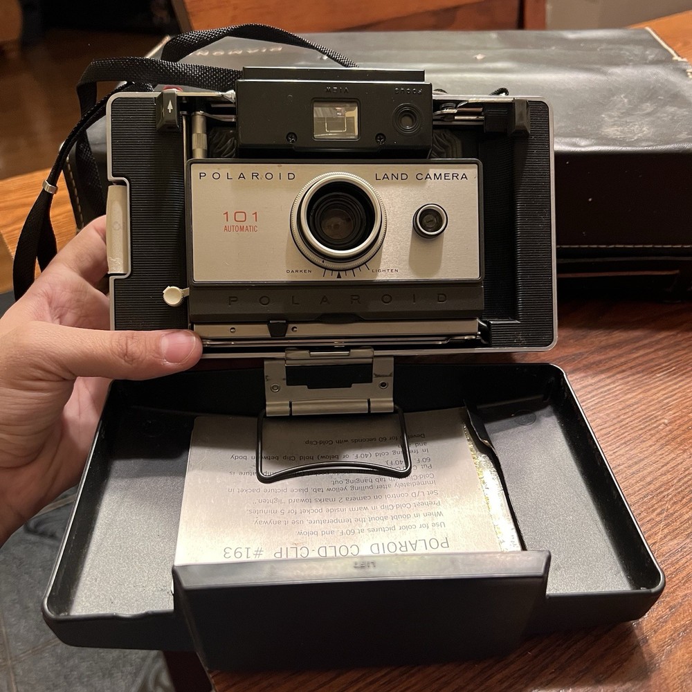 Vintage Polaroid Land Camera 101 Automatic w/ Leather Case - Untested Clean