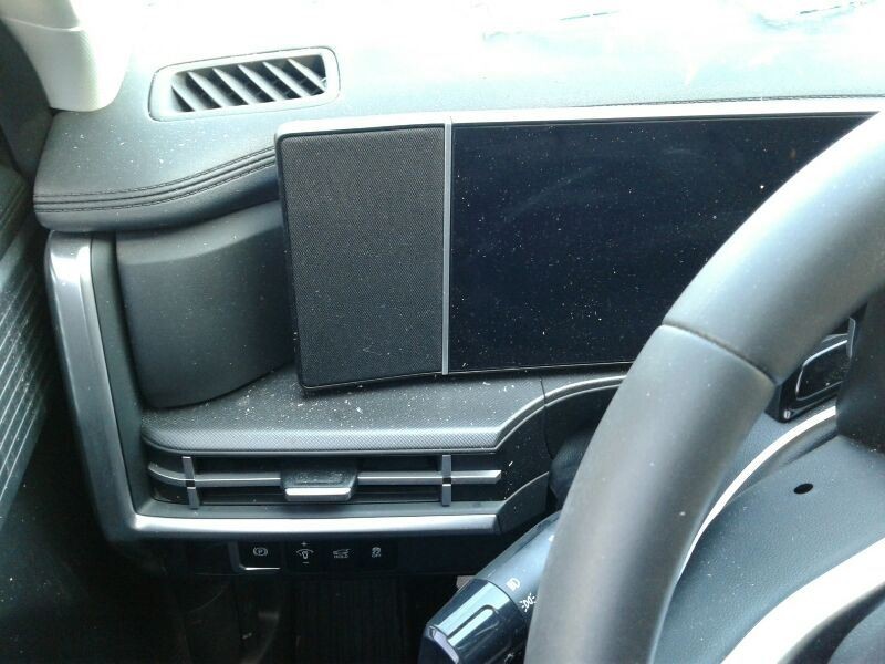 SANTA FE 2024 Camera/Projector 126873