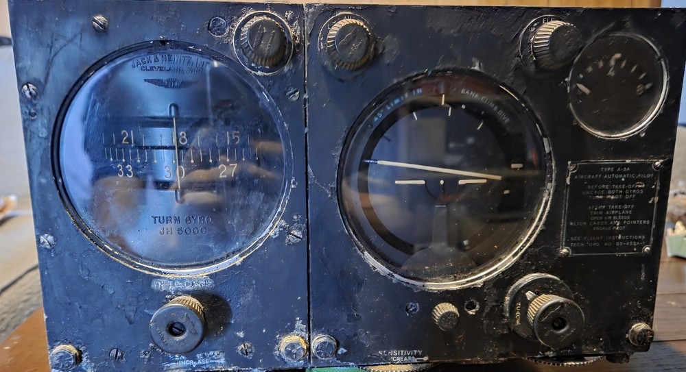 1945 Type A-3A Automatic Pilot
