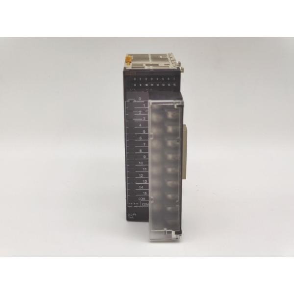 OMRON CJ1W-OD231 PLC Digital Output Module NEW (Box Damage)
