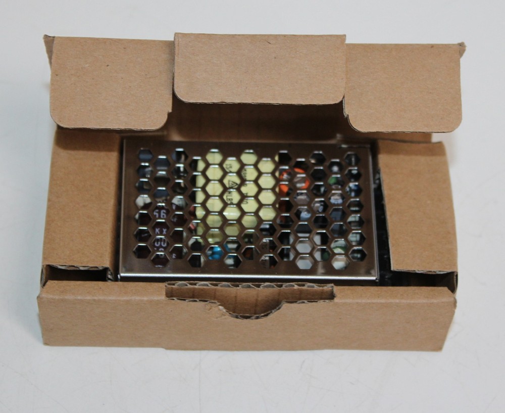TDK-Lambda LS25-5 Power Supply: Input 100-240VAC Output: 5VDC 5A 25W