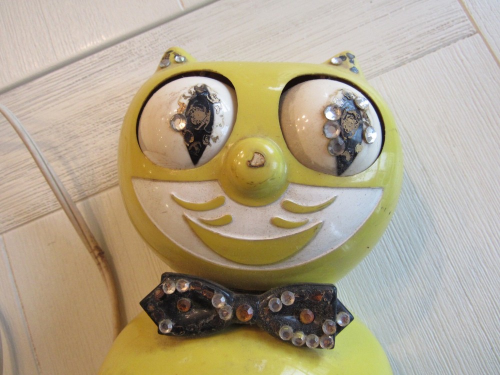Antique Kit Cat Clock Electric Yellow