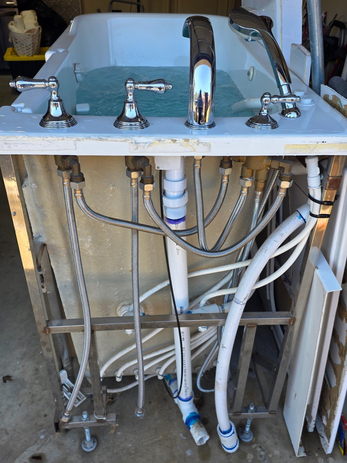 ****BLACK FRIDAY*****American Standard 3052.104.WRW Right Hand-In Whirlpool Tub