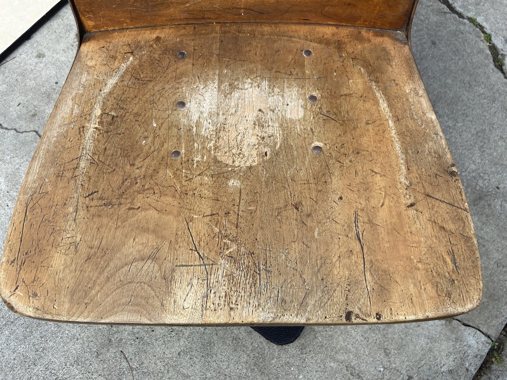 Antique ELEMENTARY SCHOOL DESKs