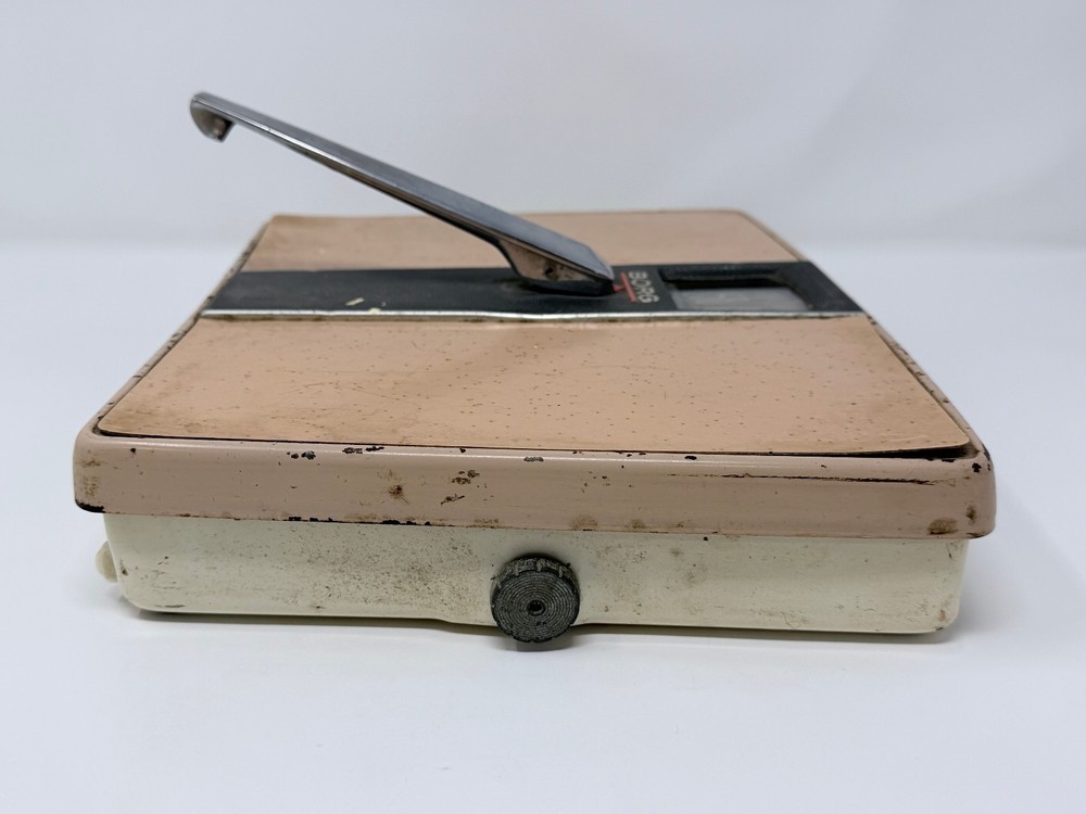 Vintage Borg Bathroom Scale- WORKS