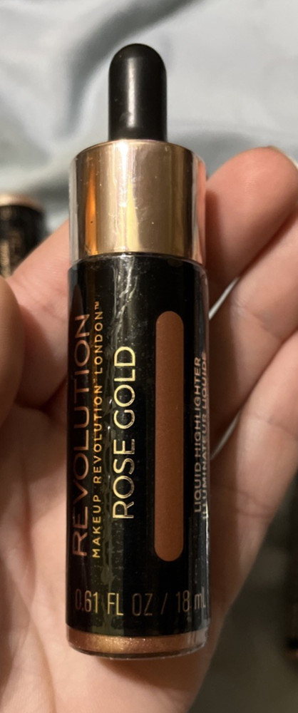 5 Makeup Revolution Liquid Highlighter