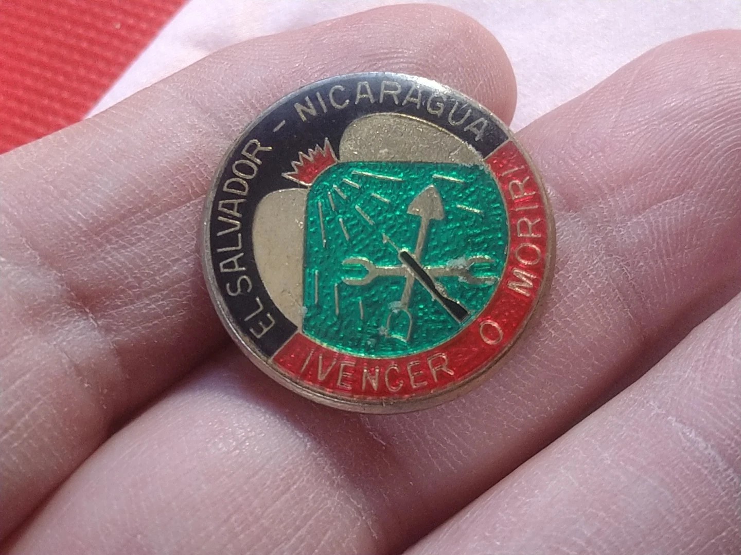 Vintage El Salvador - Nicaragua Trade Union 'Victory Or Die ' Enamel Badge Rare