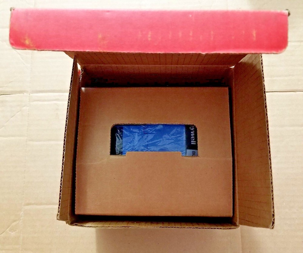 Honeywell RM7897A1002/ RM7897 A 1002 Automatic Programming Control **New **