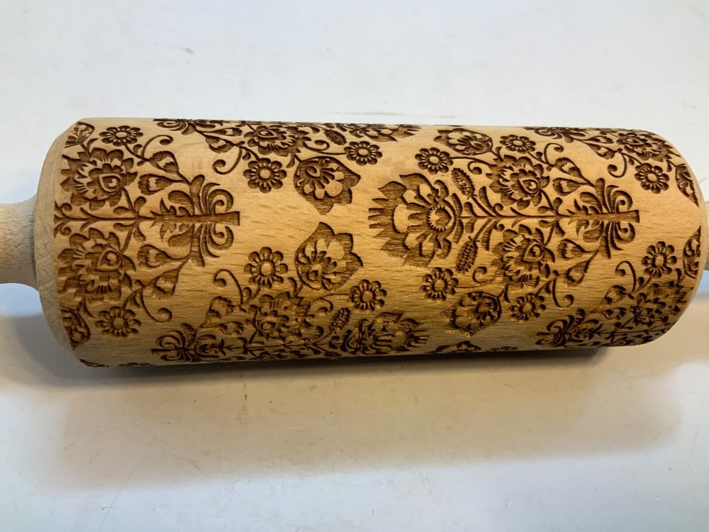 Embossed Wooden Rolling Pin With Patterns, small Engraved rolling pin USED