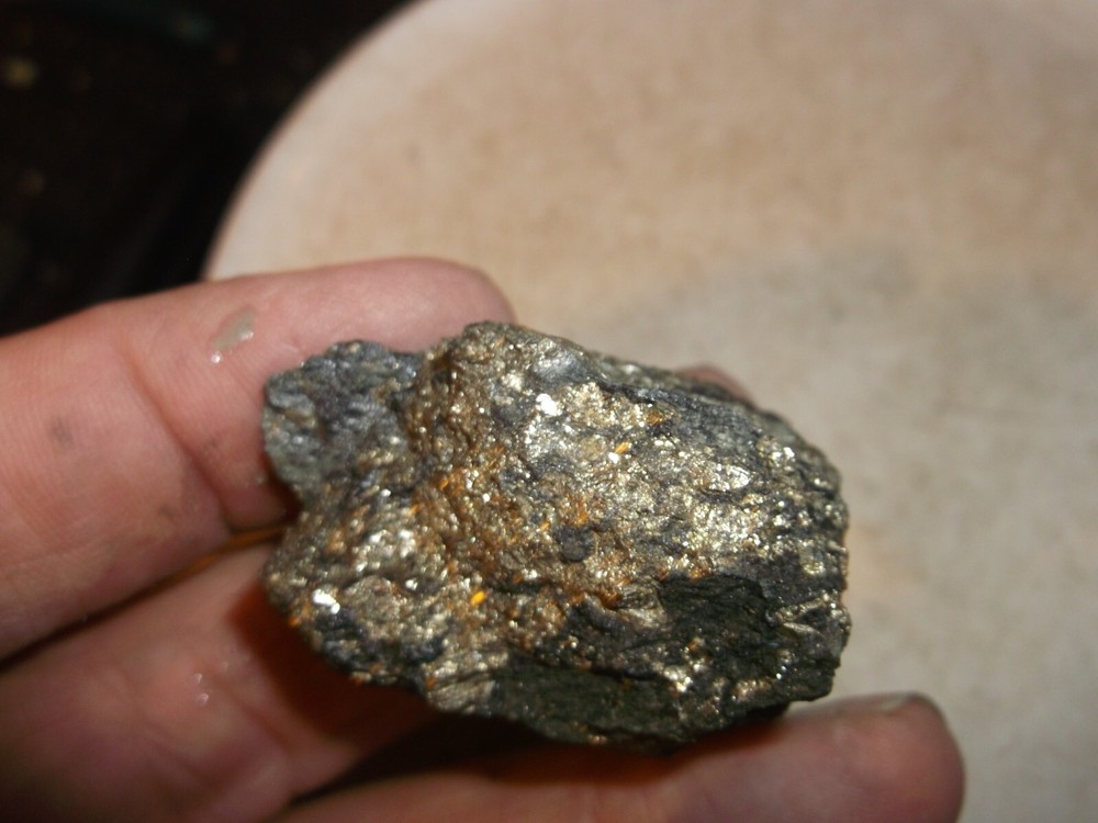 Gold, silver, copper, 62 grams samples ,ore high grade .