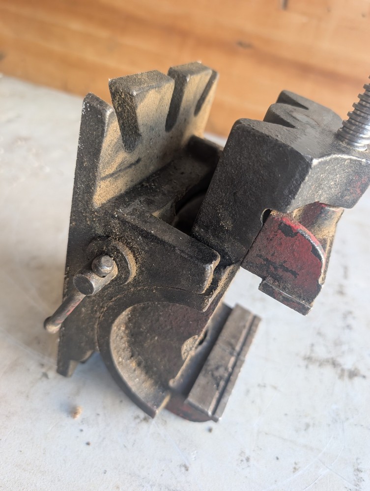 Vintage Tilting Vise Tilting Universal Base 4"