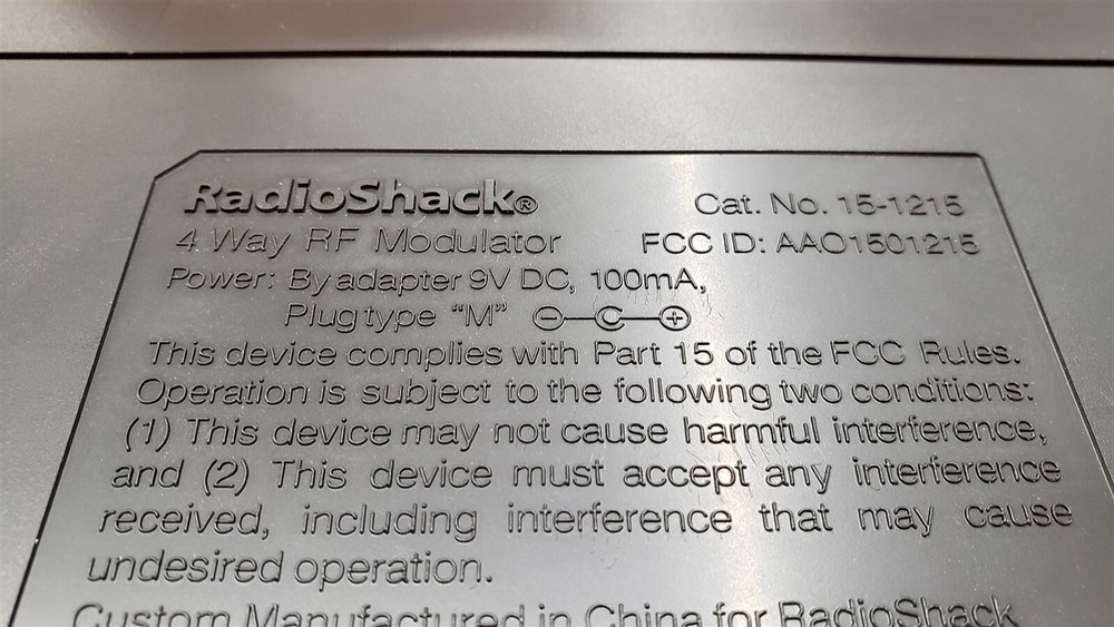 ⭐️⭐️⭐️⭐️⭐️ RadioShack 4 Way RF Modulator 15-1215 NO Power Adapter