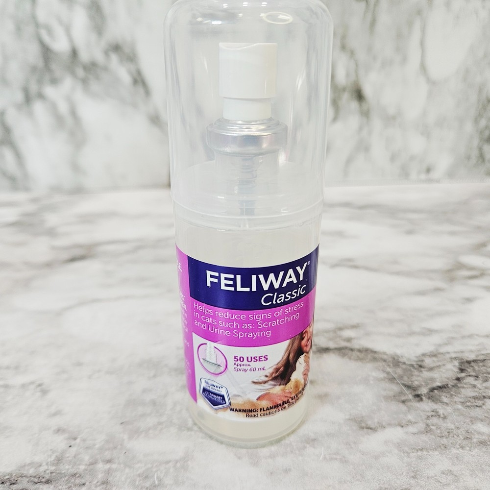 FELIWAY Classic Cat Calming Plug In Pheromone Diffuser 30 Day 48 ml & 1 Spray