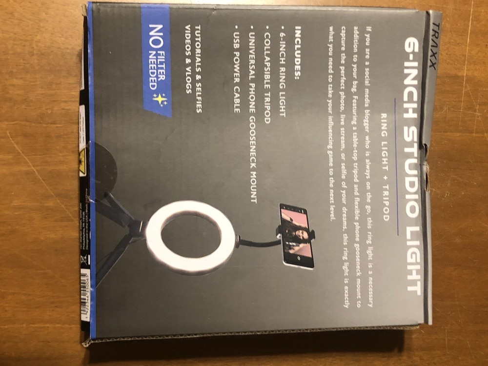 Traxx 6 Inch Studio Light & Bower HD Microphone Killld