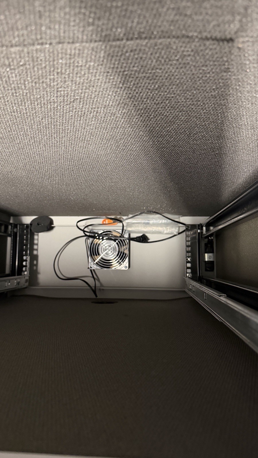 XRackPro by Gizmac Server Network Rack Cabinet Locking Glass Door w/Fan