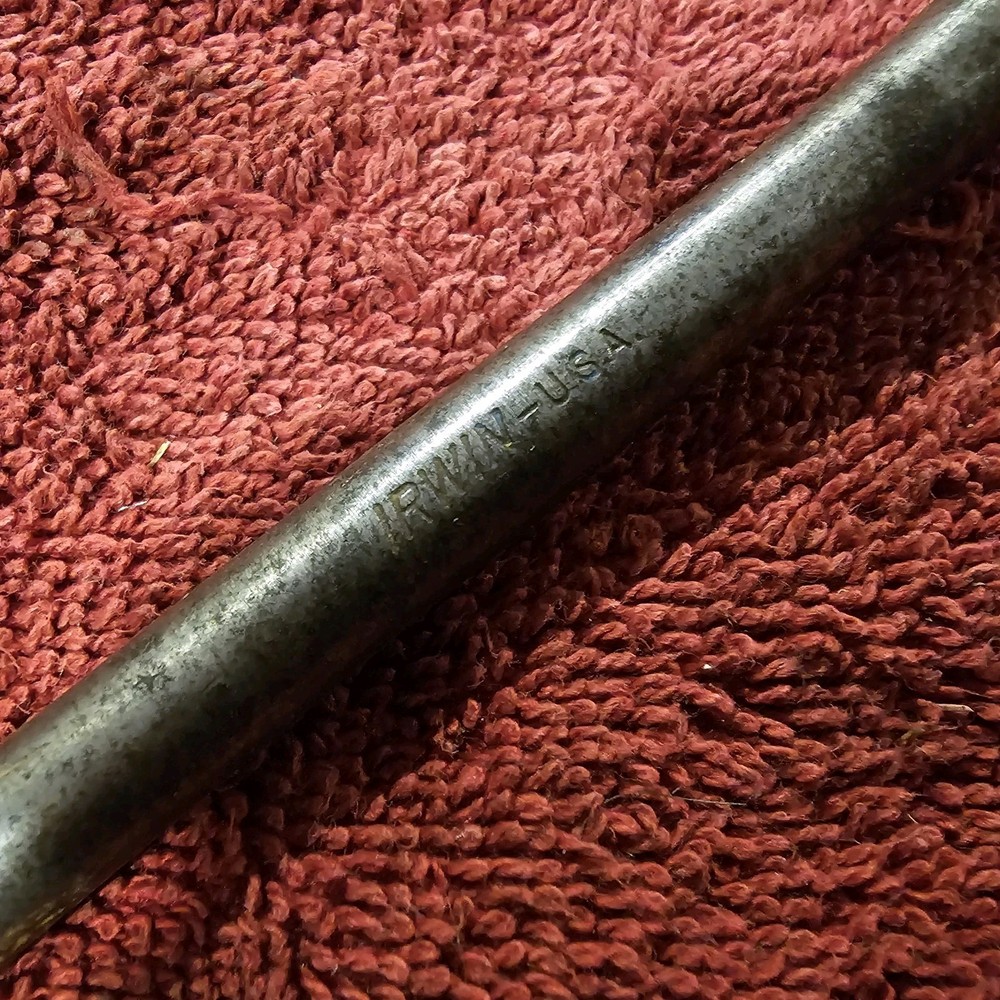 Vintage 10-7/8" Irwin Perfect Handle Screwdriver.