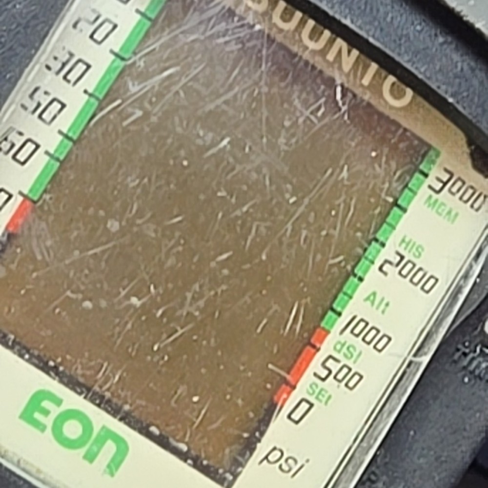 SeaQuest Lux EON Dive Computer Console Scuba UNTESTED