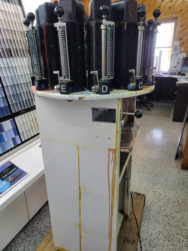 Fluid Management Paint Dispencer (HARBIL)