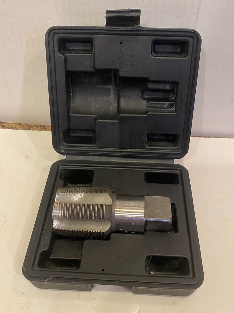 1-1/2 In. Deckrkat  NPT Pipe Tap 38mm