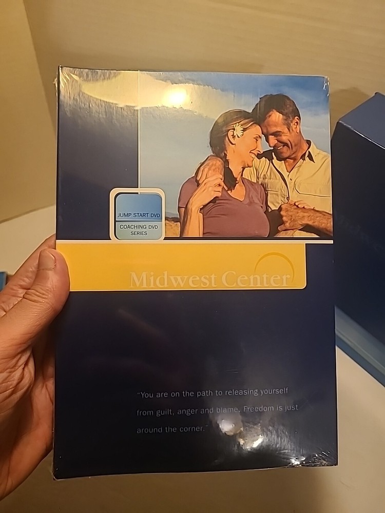 ATTACKING ANXIETY & DEPRESSION - MIDWEST CENTER MULTI DVD CD AND GUIDEBOOK EUC